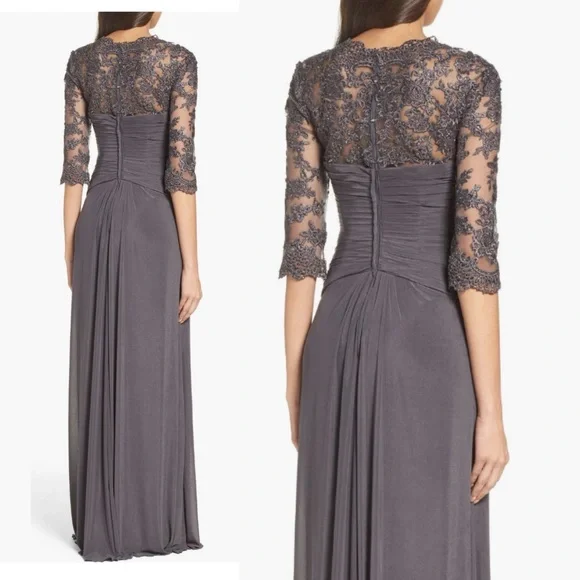 La FemmeRuched TwistColumn Gown size 6